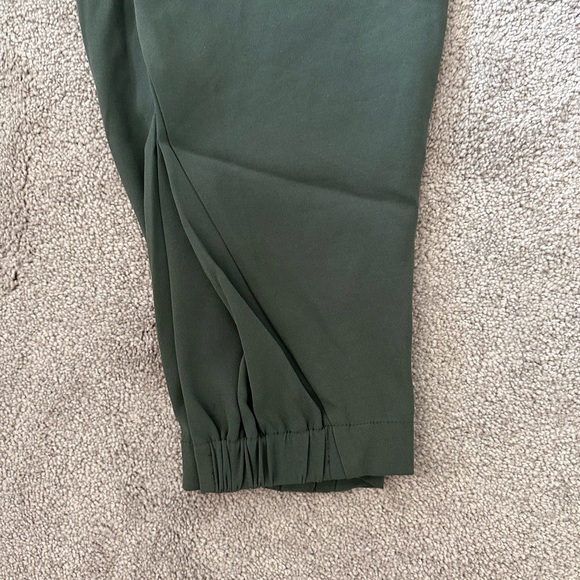 Babaton Cohen Green Pant - Picture 6 of 8